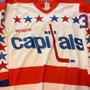 Authentic 1990s Dale Hunter Capitals Jersey